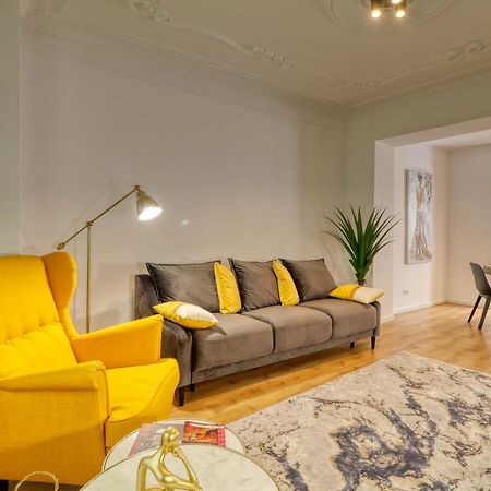 Historical Center By 4El Apartment Bukares Bagian luar foto