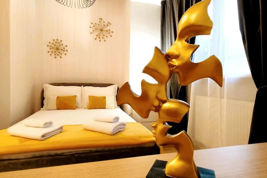 Historical Center By 4El Apartment Bukares Bagian luar foto
