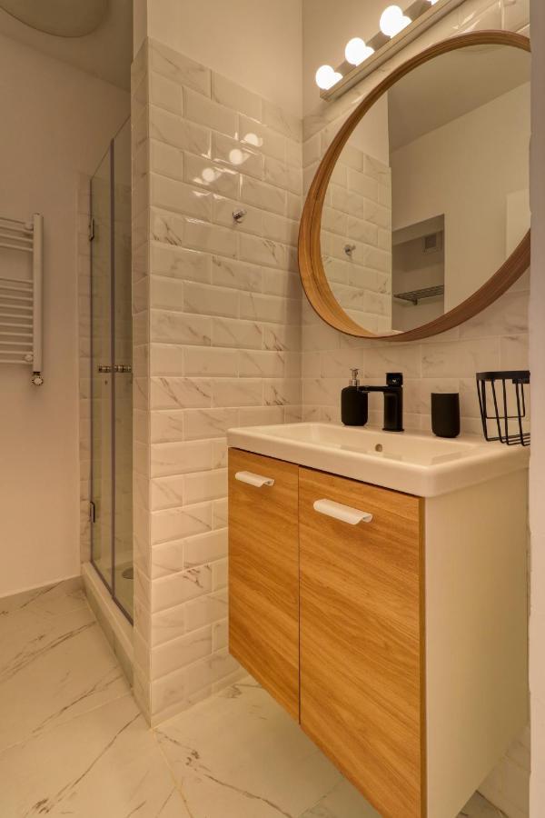 Historical Center By 4El Apartment Bukares Bagian luar foto